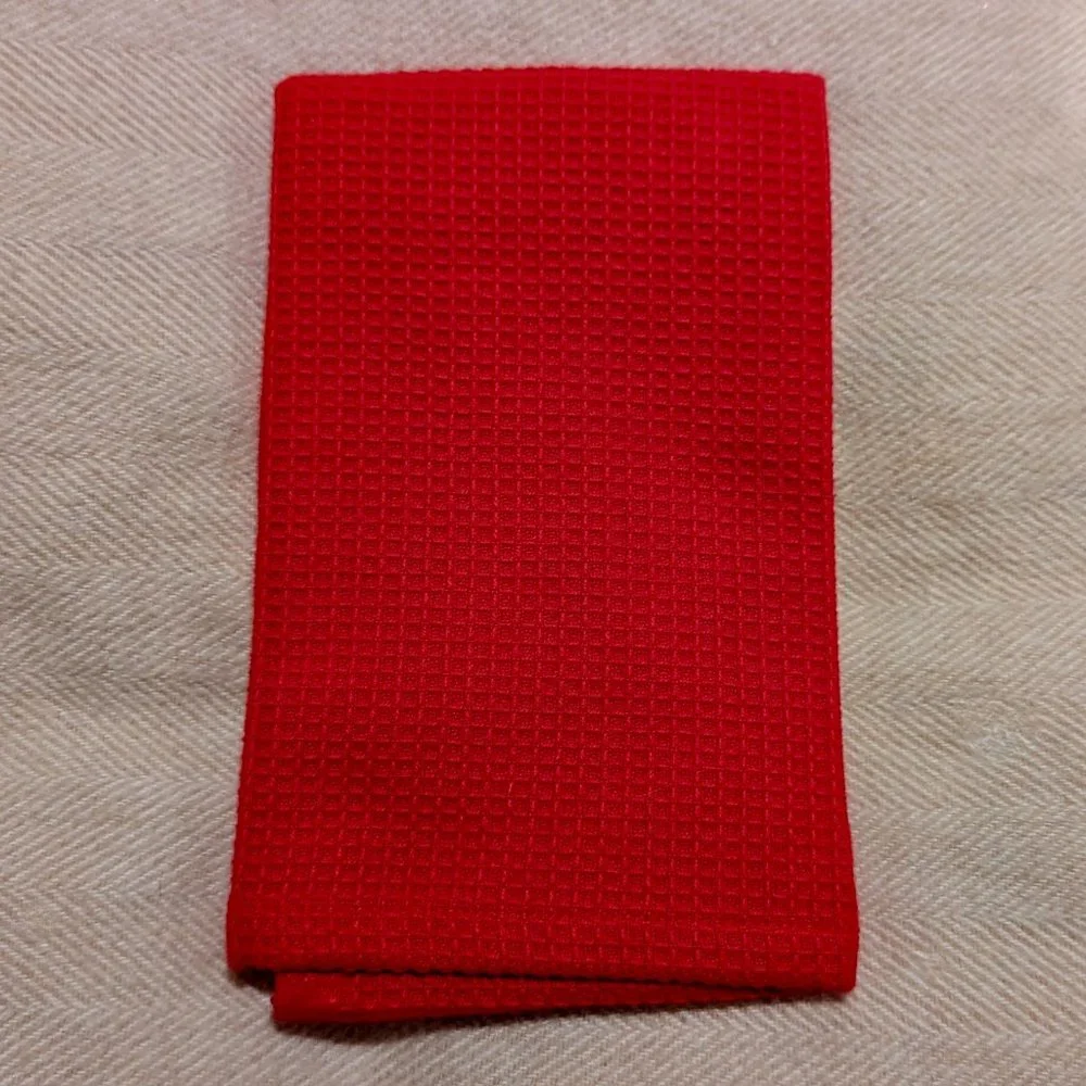 NWT Crate & Barrel Holiday Bear Towels SET of 2 (Gingerbread design)